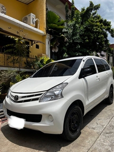 Sell White 2012 Toyota Avanza in Manila