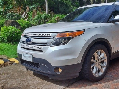 Sell White 2013 Ford Explorer in Las Piñas