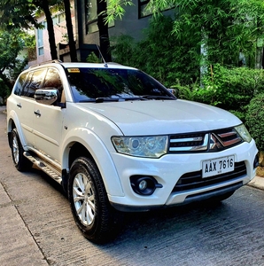 Sell White 2014 Mitsubishi Montero sport in Makati