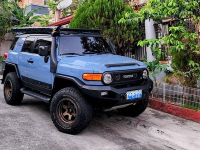 Sell White 2014 Toyota Fj Cruiser in Quezon City