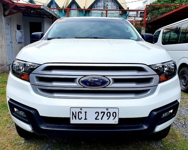 Sell White 2016 Ford Everest in Caloocan