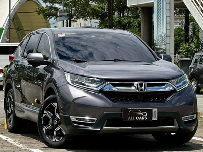 Sell White 2018 Honda Cr-V in Makati