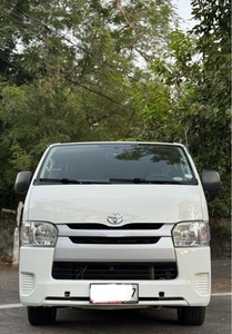 Sell White 2018 Toyota Hiace in Parañaque