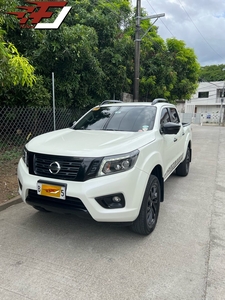 Sell White 2019 Nissan Navara in Mandaluyong