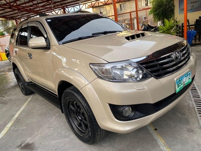 Selling Beige Toyota Fortuner 2013 in Parañaque
