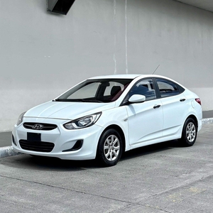 Selling Green Hyundai Accent 2014 in Manila