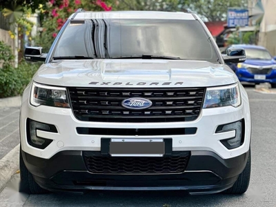 Selling Pearl White Ford Explorer 2016 in Quezon City
