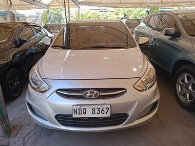 Selling Pearl White Hyundai Accent 2016 in Antipolo