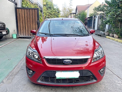 Selling Red Ford Focus 2011 in Bacoor