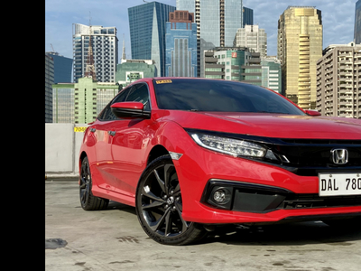 Selling Red Honda Civic 2018 in Makati