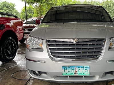 Selling Silver Chrysler Town And Country 2011 in General Santos