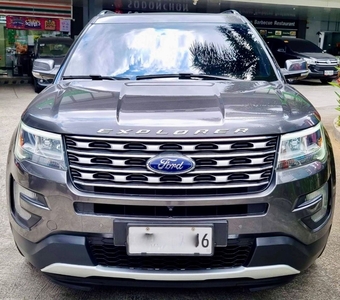 Selling White Ford Explorer 2016 in Pasig