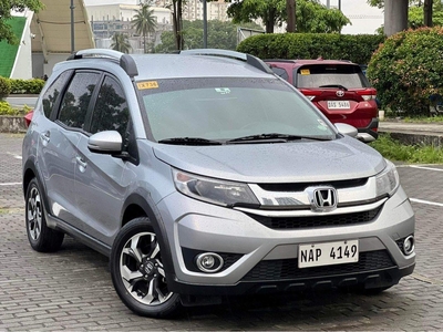 Selling White Honda BR-V 2018 in Makati
