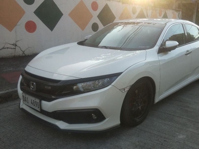 Selling White Honda Civic 2018 in Caloocan