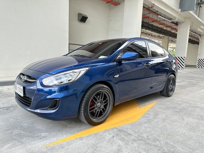 Selling White Hyundai Accent 2018 in Caloocan