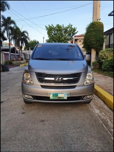 Selling White Hyundai Starex 2013 in Pasig