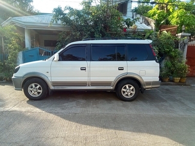Selling White Mitsubishi Adventure 2011 in Mandaue