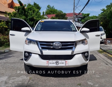 Selling White Toyota Fortuner 2019 in Las Piñas