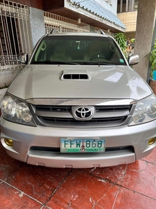 Selling White Toyota Fortuner 2023 in Cainta