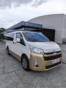 Selling White Toyota Hiace 2019 in Pasig