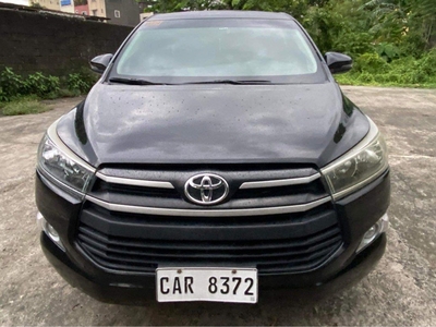 Selling White Toyota Innova 2019 in Quezon City