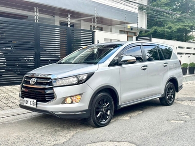 Selling White Toyota Innova 2020 in Pasig