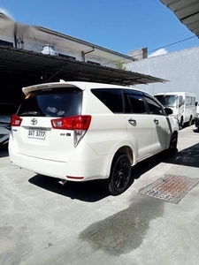 Selling White Toyota Innova 2021 in Quezon City