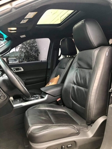Silver Ford Explorer 2014 for sale in Parañaque