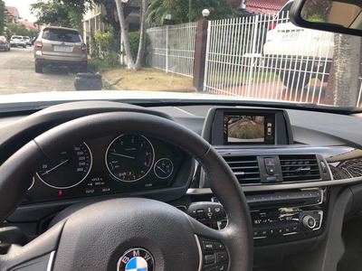 White BMW 320D 2017 for sale in Las Pinas