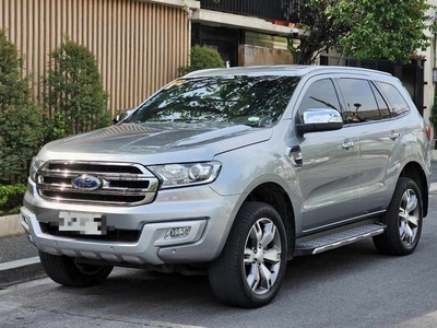 White Ford Everest 2016 for sale in Manila