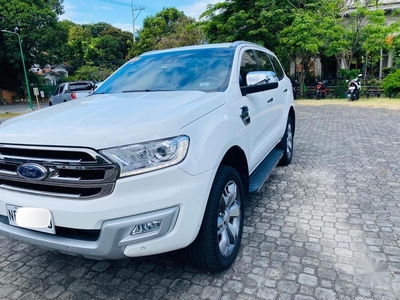 White Ford Everest 2018 for sale in Muntinlupa