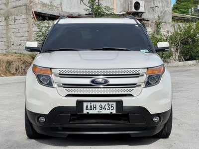 White Ford Explorer 2014 for sale
