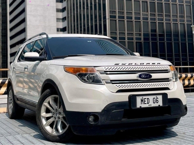 White Ford Explorer 2014 for sale in Makati