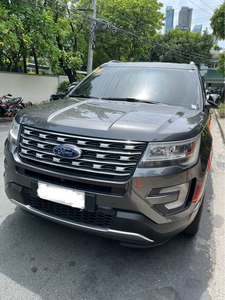 White Ford Explorer 2017 for sale in Makati