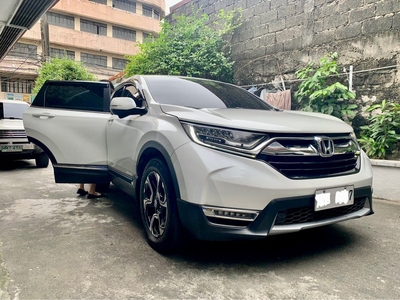 White Honda Cr-V 2019 for sale in Automatic