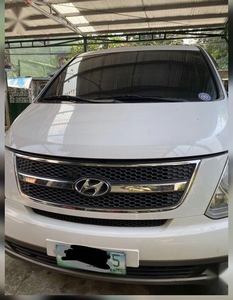 White Hyundai Grand Starex 2008 for sale in Valenzuela