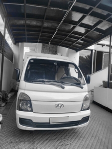 White Hyundai H-100 2017 for sale in Manila