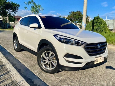 White Hyundai Tucson 2016 SUV / MPV at Automatic for sale in Manila