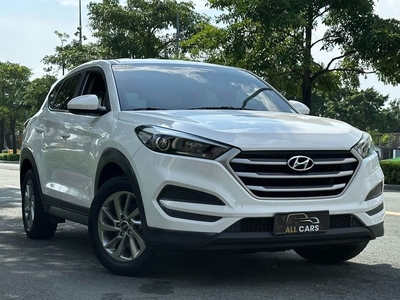 White Hyundai Tucson 2017 for sale in Automatic