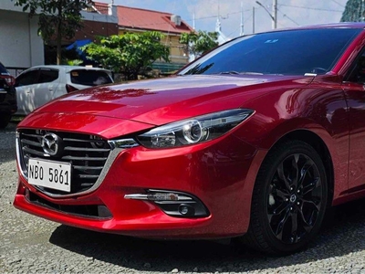 White Mazda 3 2019 for sale in Valenzuela