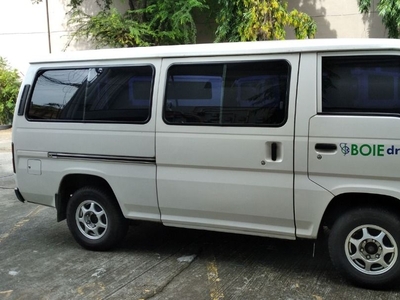 White Nissan Urvan 2012 for sale in Manual