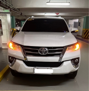 White Toyota Fortuner 2018 for sale in Makati