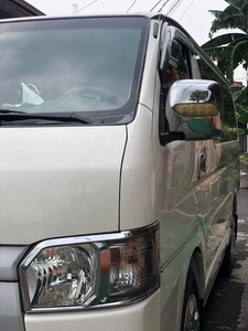 White Toyota Hiace 2014 for sale in Manual