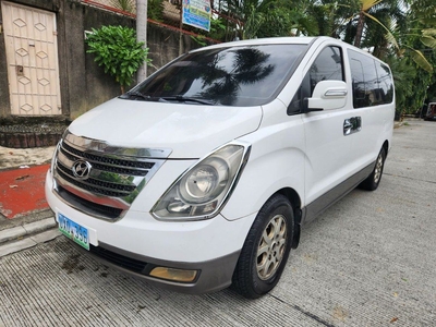 Selling White Hyundai Grand starex 2013 in Quezon City