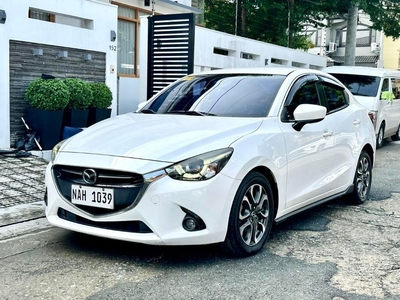 Selling White Mazda 2 2016 in Pasig