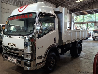 Used Isuzu elf surplus remanufactured 700nqr semi high side quarry type dump truck