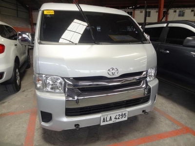 Almost brand new Toyota Hiace Diesel 2015