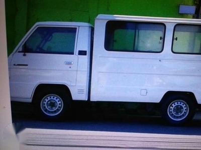 Mitsubishi L300 FB Deluxe White Truck For Sale