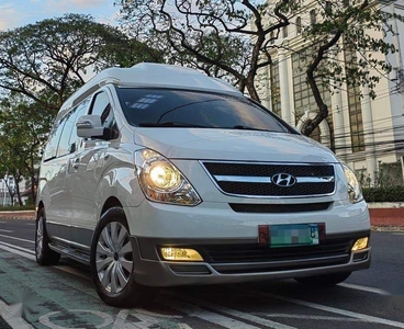Pearl White Hyundai Starex 2015 for sale in Quezon