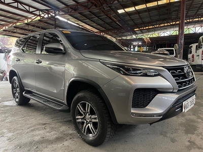 Selling Silver Toyota Fortuner 2021 in Quezon City